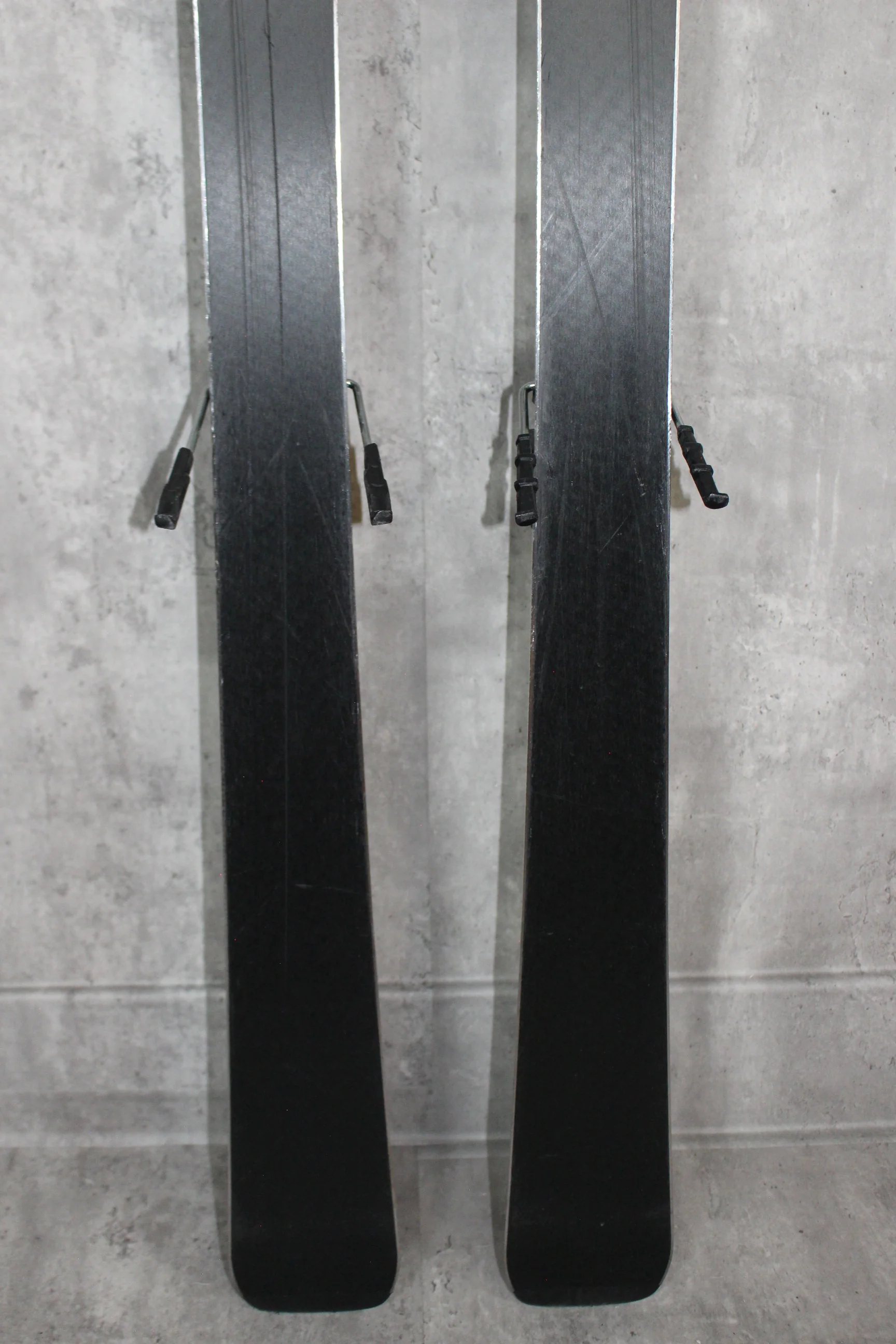 Demo/Used - Head V Shape V8 2020 - Image 7
