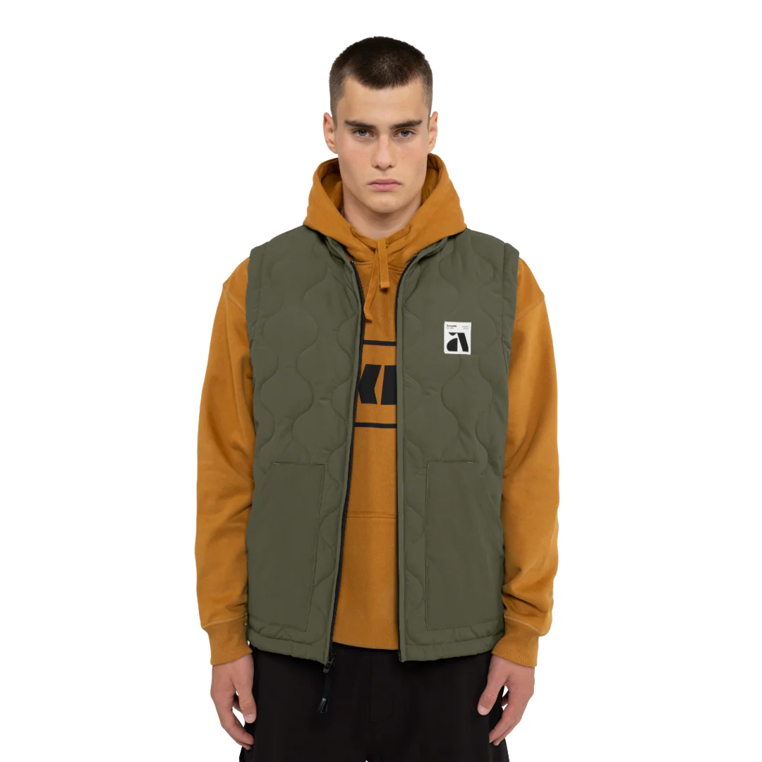 Armada Yowler Vest